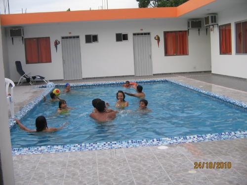 Hotel cabaas villa gladys honda tolima #2