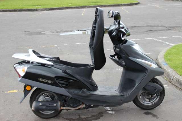 Vendo moto honda elite 125 cc modelo 2010 en Bogotá - Autos | 257170